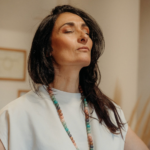 Amélie, énergéticienne en médecine vibratoire des retraites couture Catypy